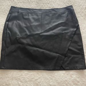 Loft Plus Size Imitation Leather Skirt (20)